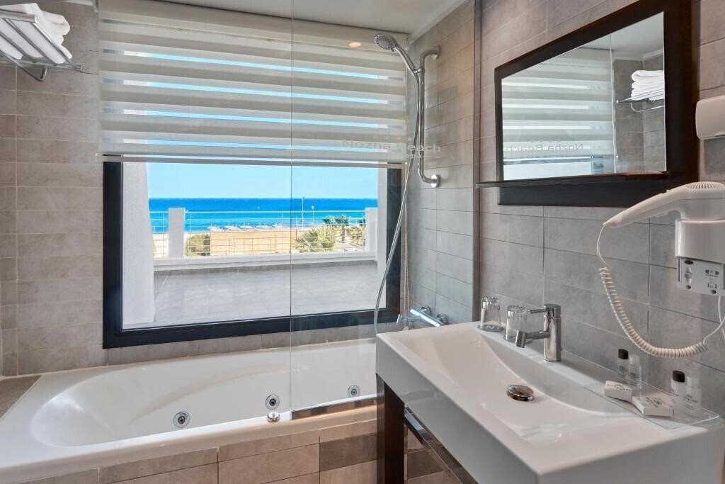 Zdjęcie Nozha Beach Resort & SPA (ex. Vincci Nozha Beach) 4*
