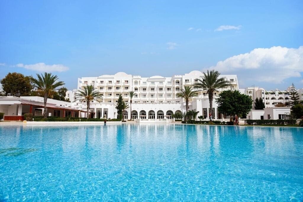 Готель TMK L'Atrium Yasmine by Turismark (ex. Atrium Hotel Hammamet) 4*