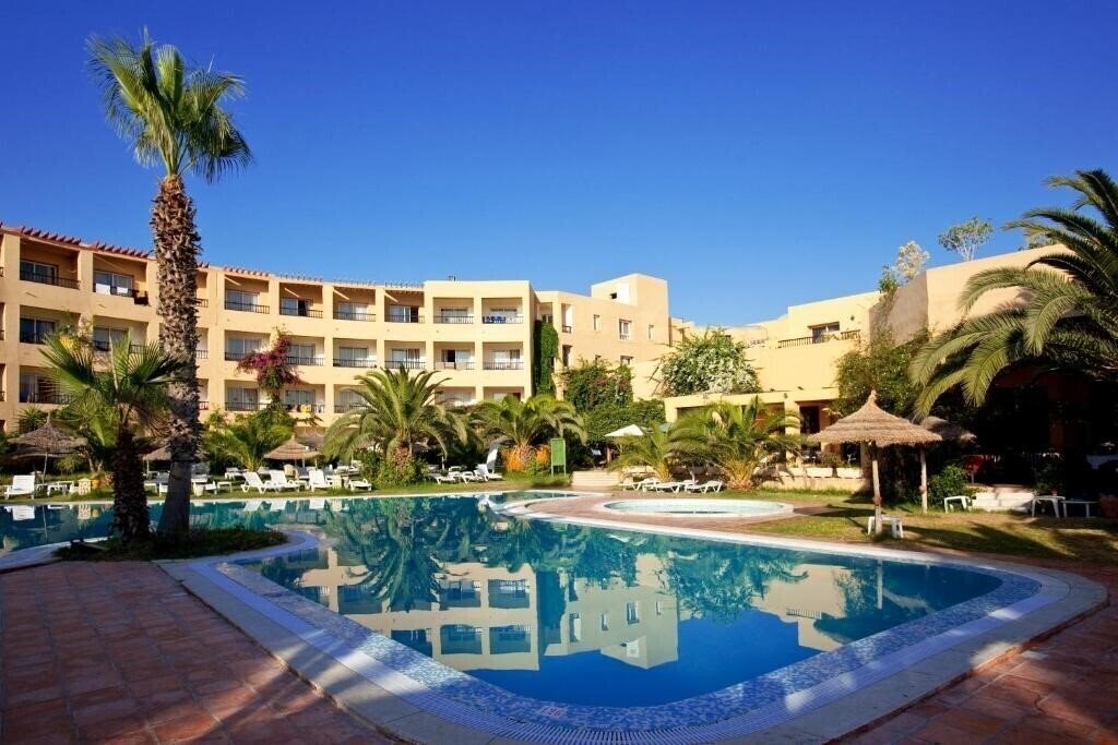 Фото Hello Yasmine 4*
