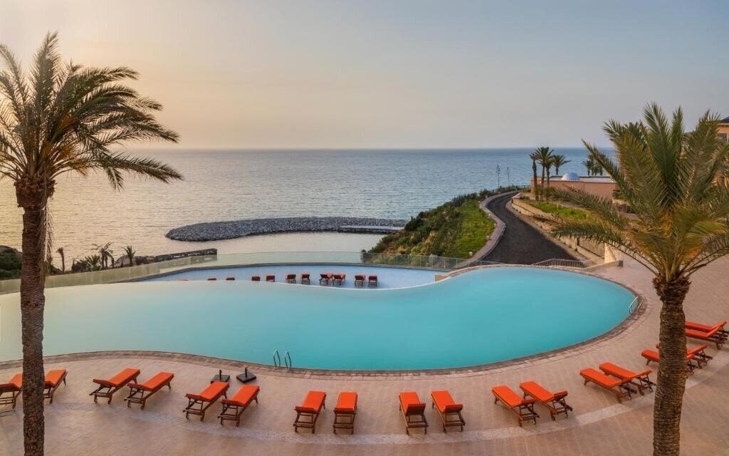 Отель Royal Tulip Korbous Bay Thalasso & Springs 5*
