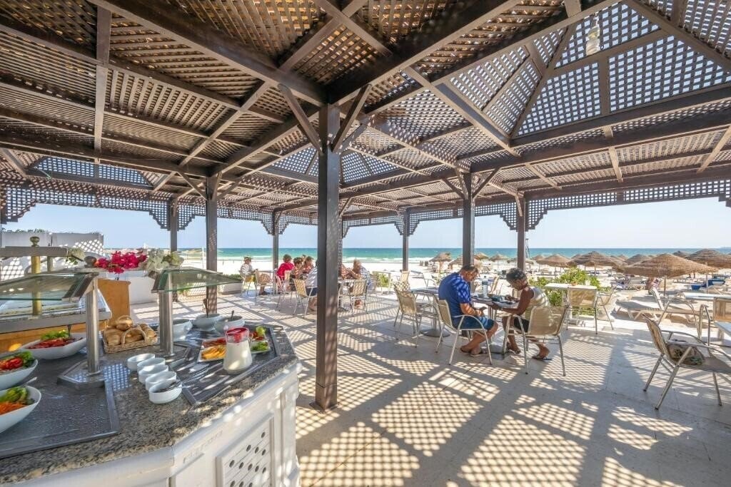 Картинка Marhaba Beach 4*