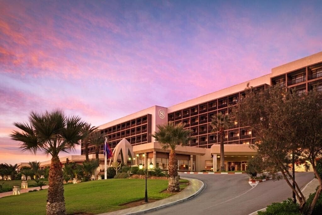 Готель Sheraton Tunis 5*