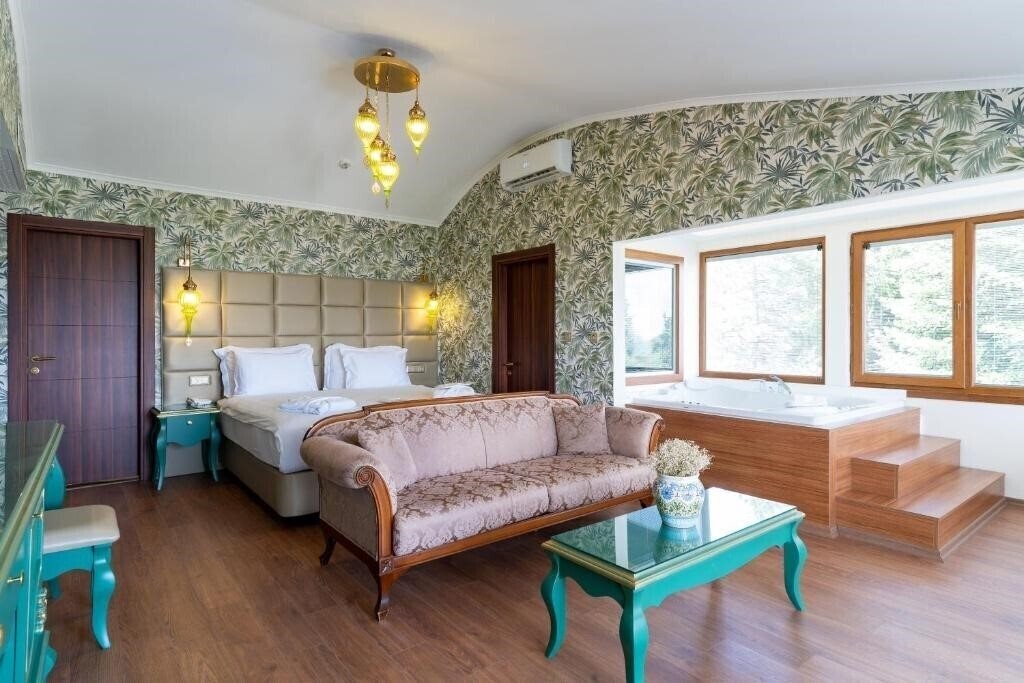 Готель Motali Life Hotel 3*