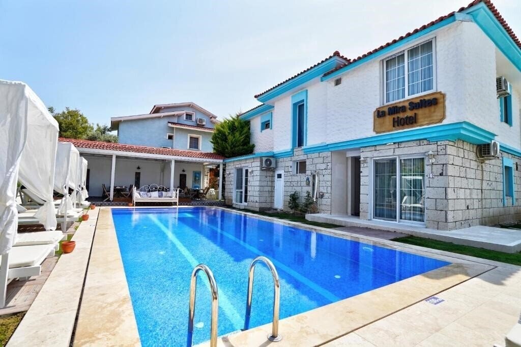 Hotel La Mira Suites Otel Alacatı (ex. La Mira Suites Hotel Cesme, La Mira Suites) 3*