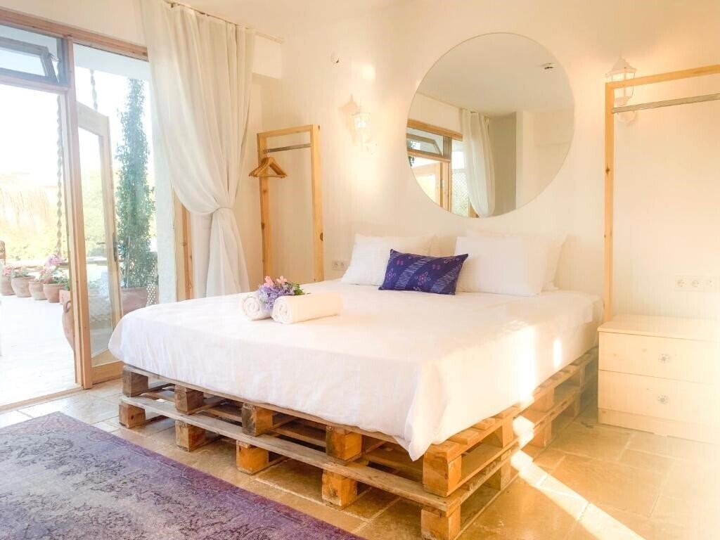 Готель Alacati Barbarossa Hotel 2*