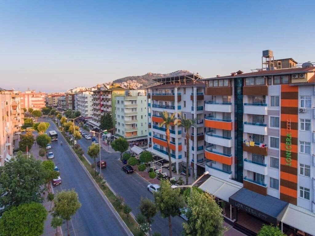 Hotel Lonicera City Hotel 3*