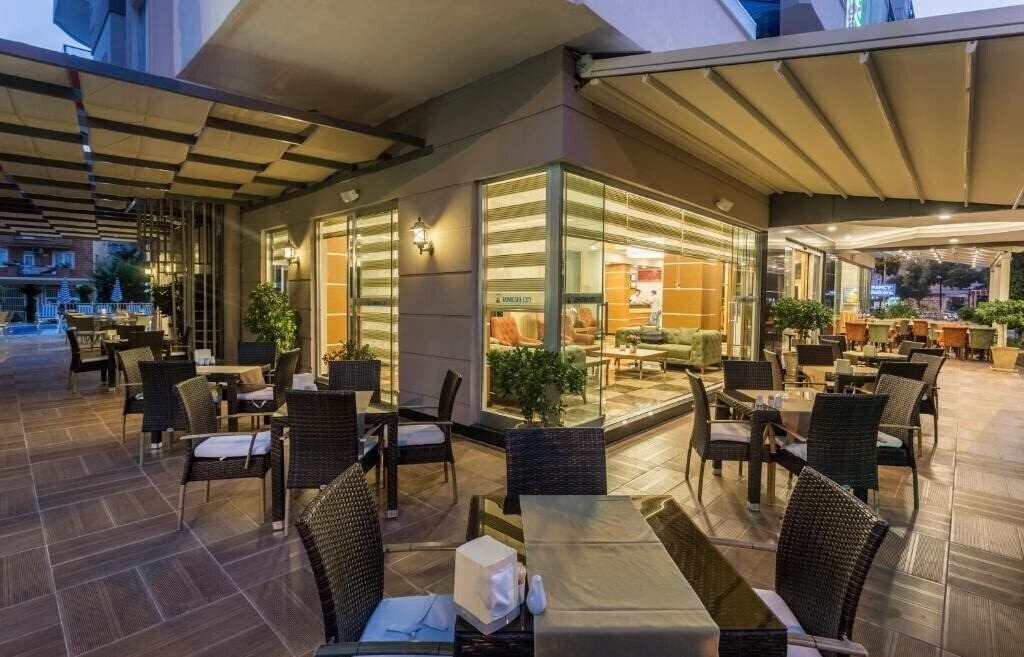 Zdjęcie Lonicera City Hotel 3*