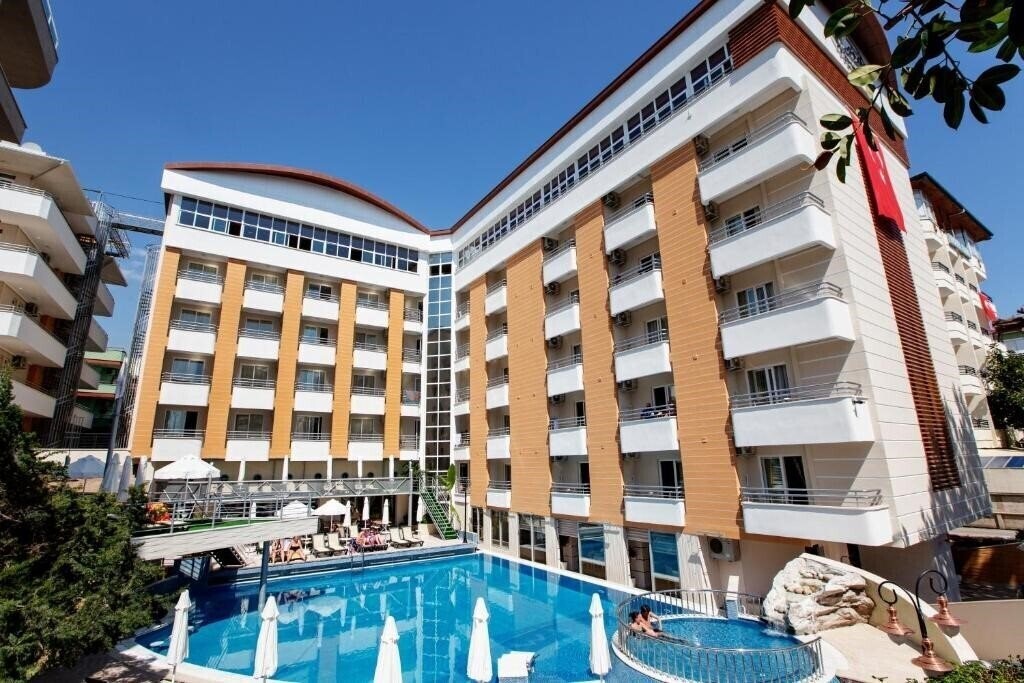 Готель Alaiye Kleopatra 4*