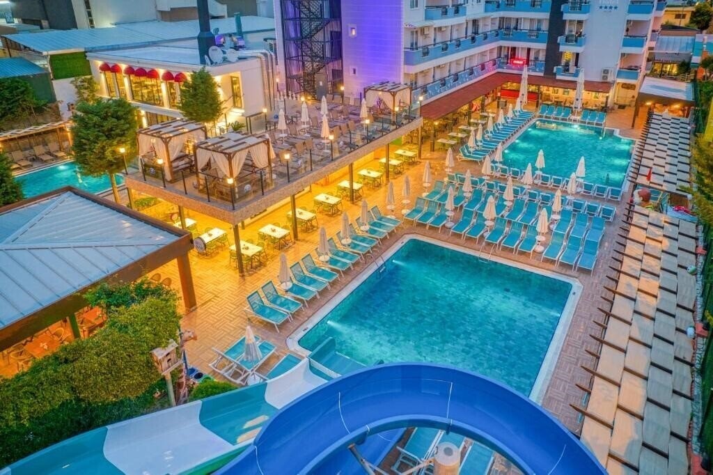 Hotel Club Big Blue Suite Hotel 4*