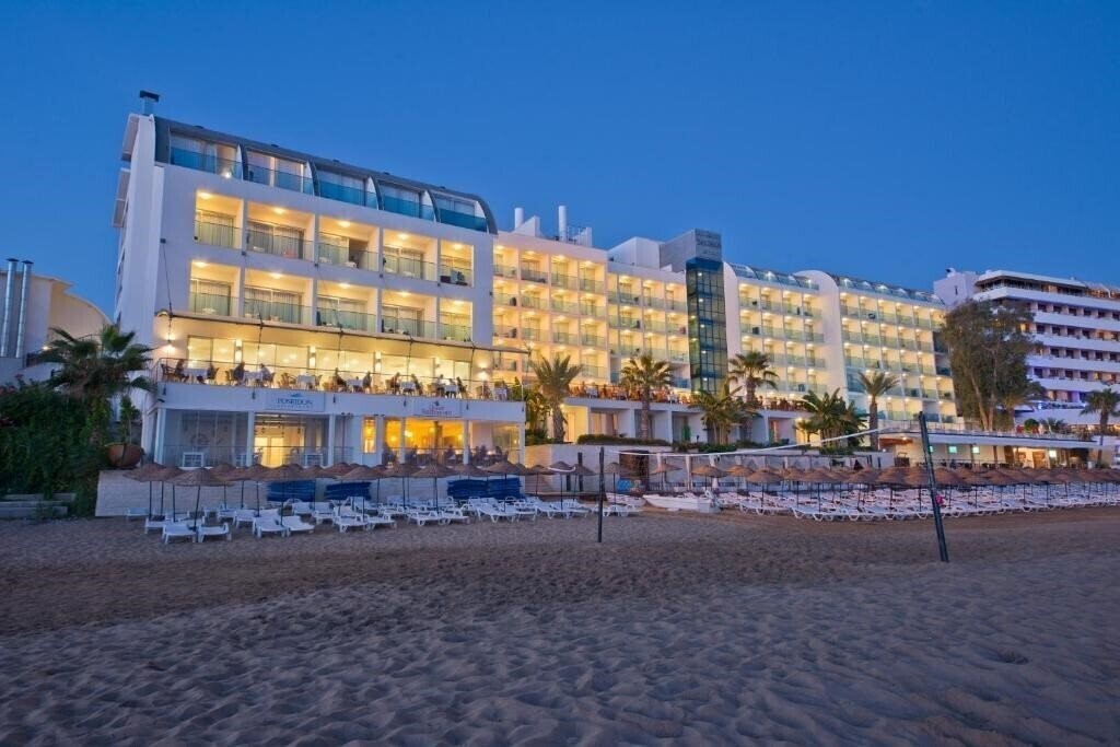 Фото Yalihan Hotel 4*