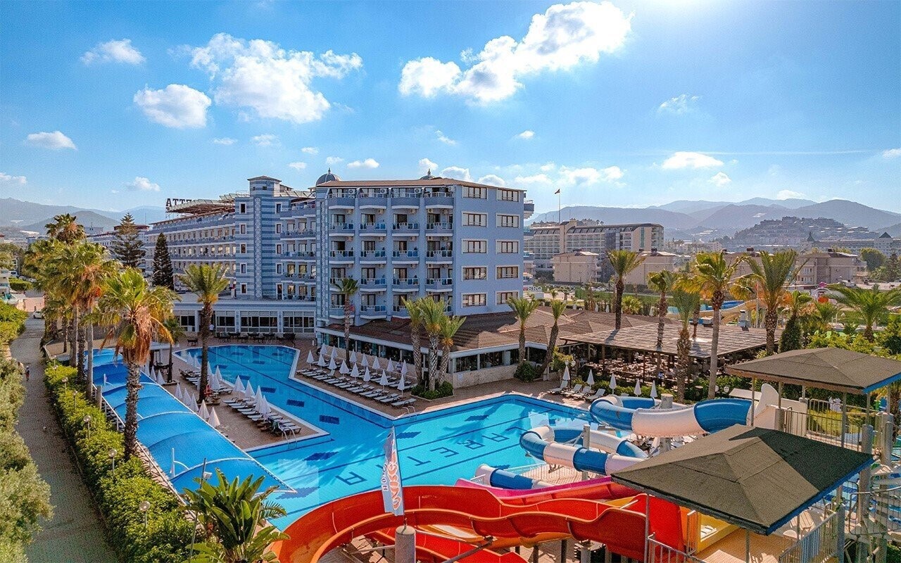 Hotel Caretta Beach 4*