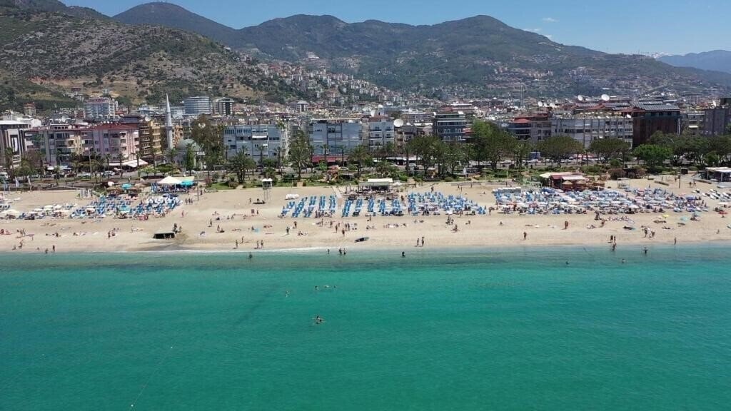 Hotel Cleopatra Golden Beach Hotel 4*