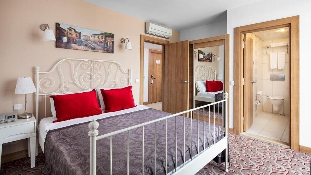 Zdjęcie Galeri Resort Hotel 5*