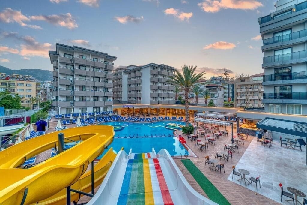 Hotel Kahya Hotel 4*