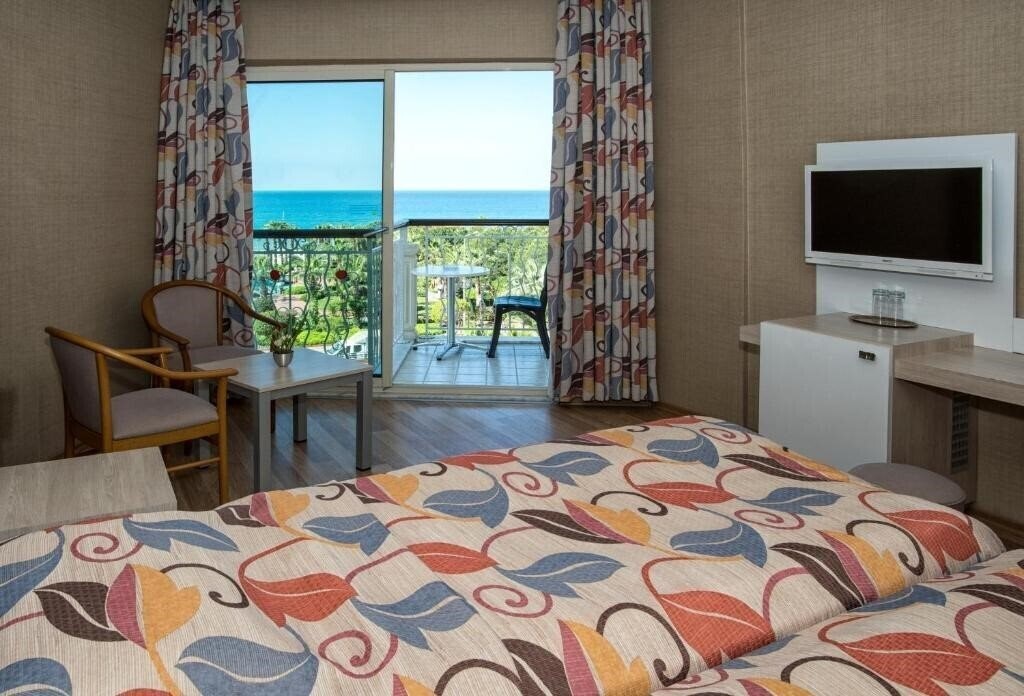 Фото Riviera Hotel & SPA 4*