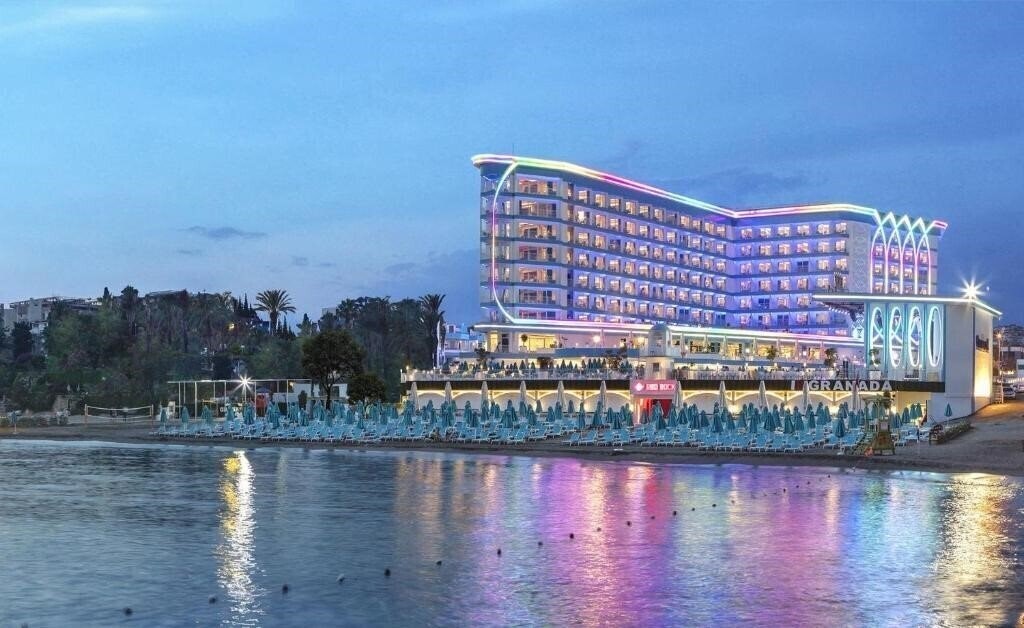 Hotel Granada Luxury Beach 5*