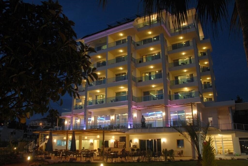 Фото Venessa Beach Hotel 4*