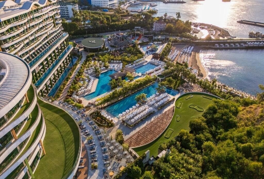 Hotel Mylome Luxury Hotel & Resort 5*
