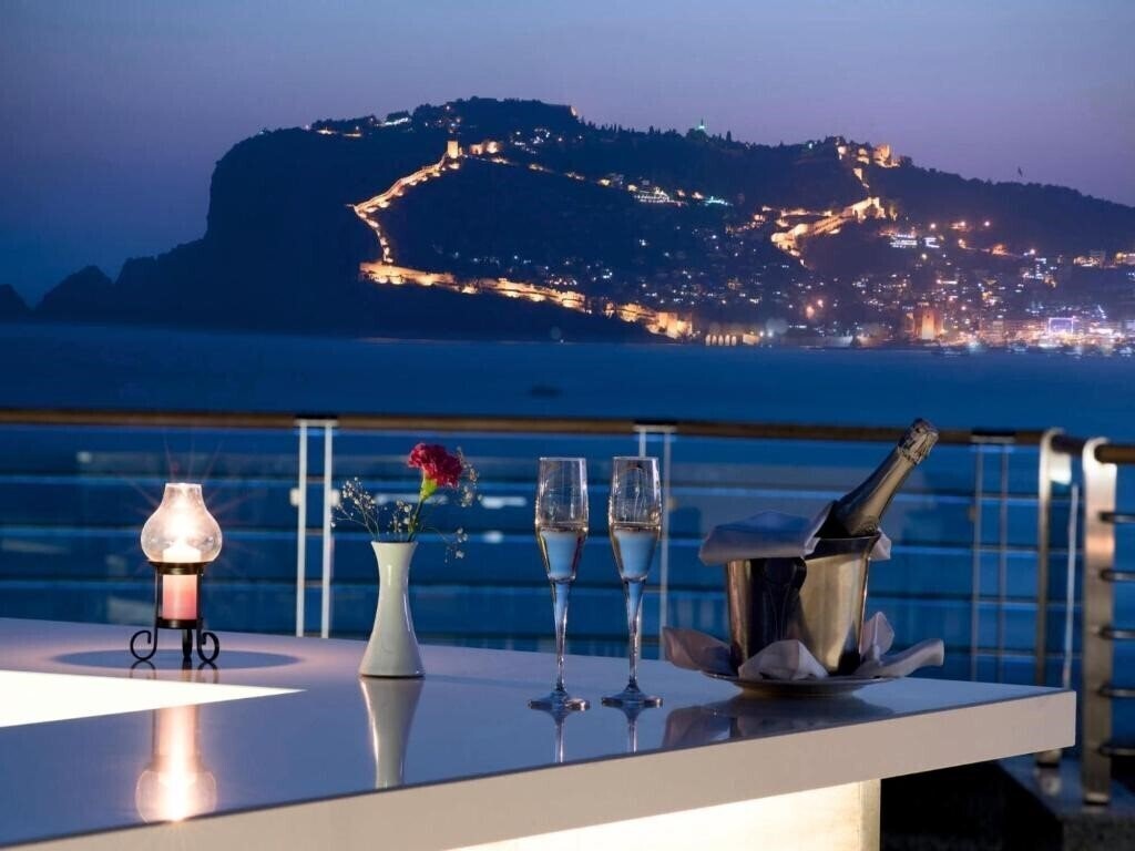 Zdjęcie Grand Kaptan Hotel 5*