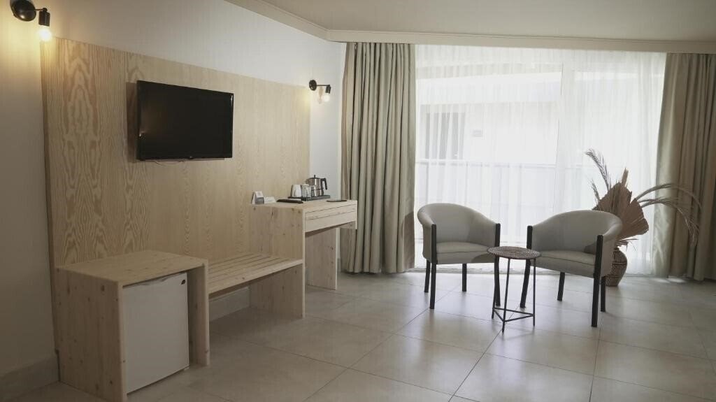 Zdjęcie Sun Hotel by En Vie Beach (ex. Sun Hotel) 3*