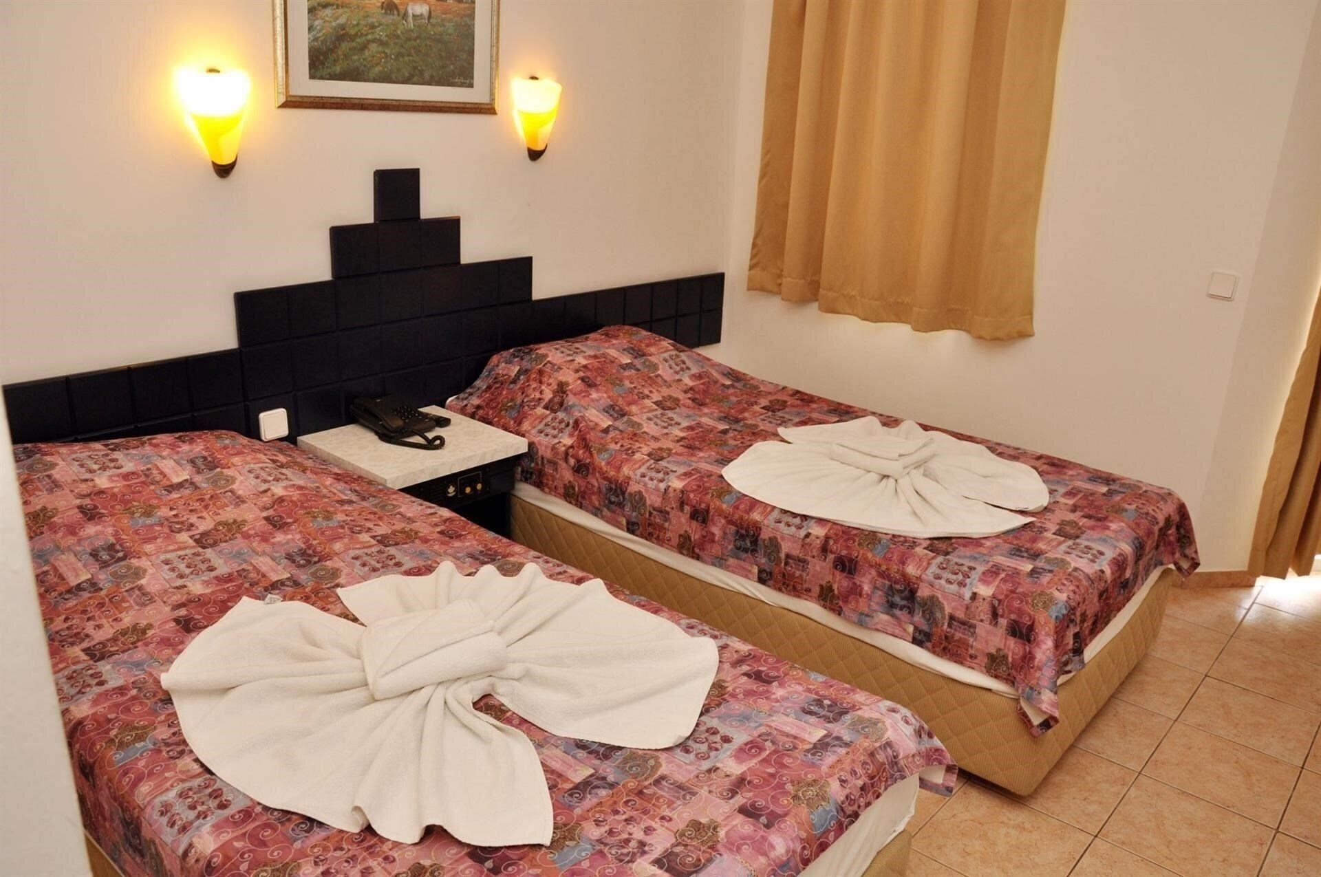 Фотографія Green Peace Hotel 3*