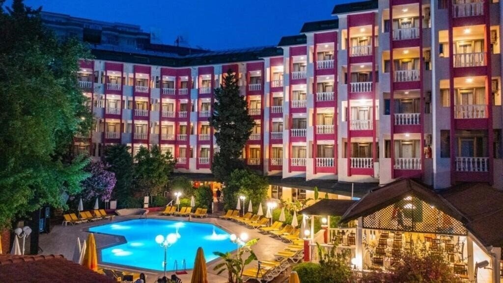 Готель Bieno Club SVS Hotel 4*
