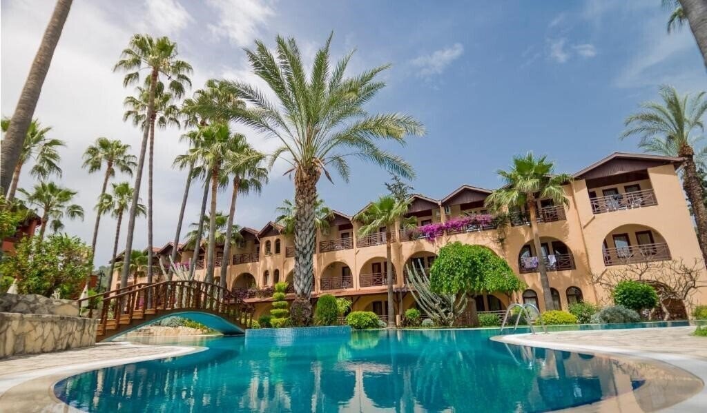 Готель Club Tropical Beach Hotel (ex. Club Tropical Paradise & SPA, Green Paradise Beach Hotel, Tropical Hotel Konaklı) 4*