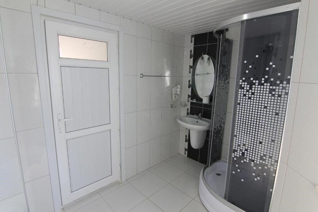 Фотографія Bariscan Hotel 3*