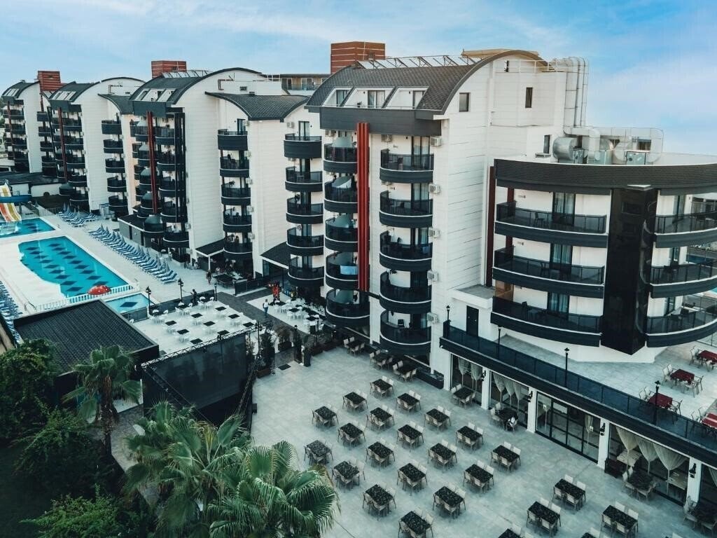 Obraz Grand Uysal Beach & Spa Hotel (ex. Grand Uysal Family Suite) 4*