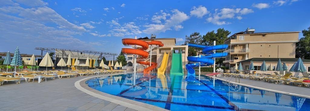 Zdjęcie Hedef Beach Resort & SPA 5*