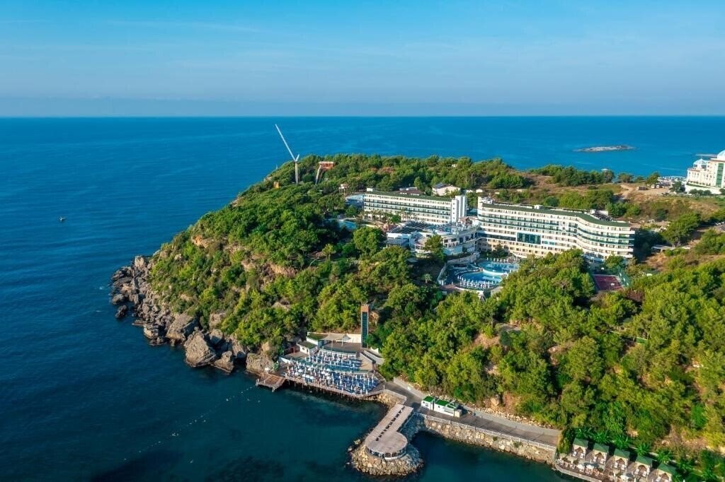 Готель A Good Life Utopia Family Resort (ex. Water Planet Deluxe Hotel & Aquapark, Water Planet Aquapark & Holiday Village) 5*