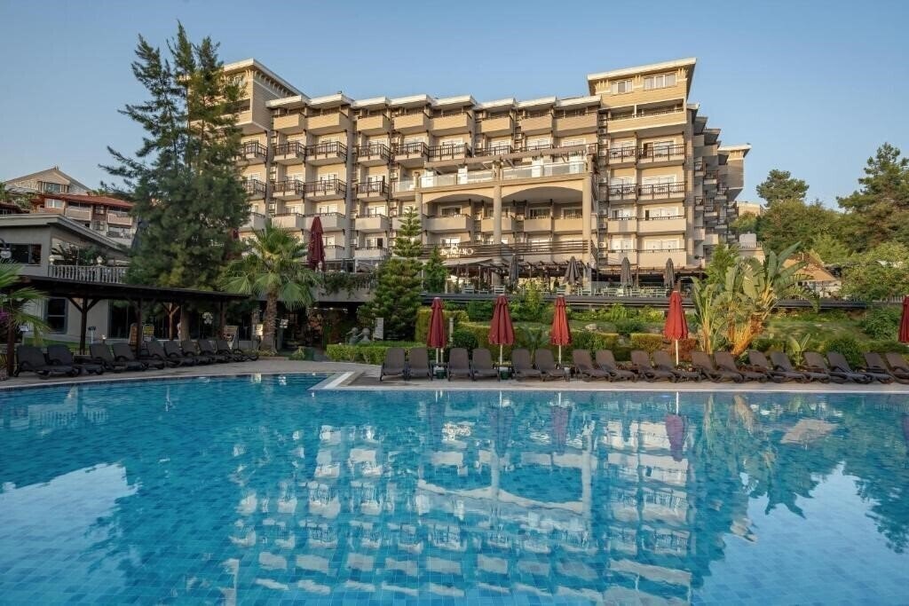 Готель Justiniano Deluxe Resort 5*