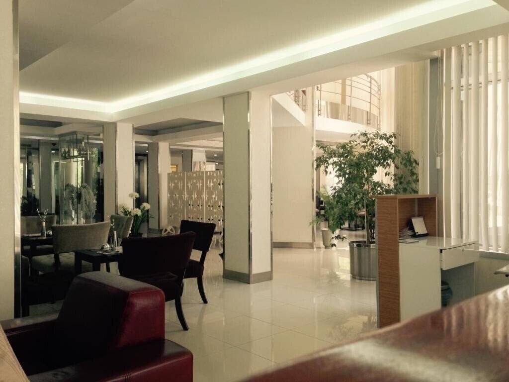 Hotel Asrin Business Hotel 4*