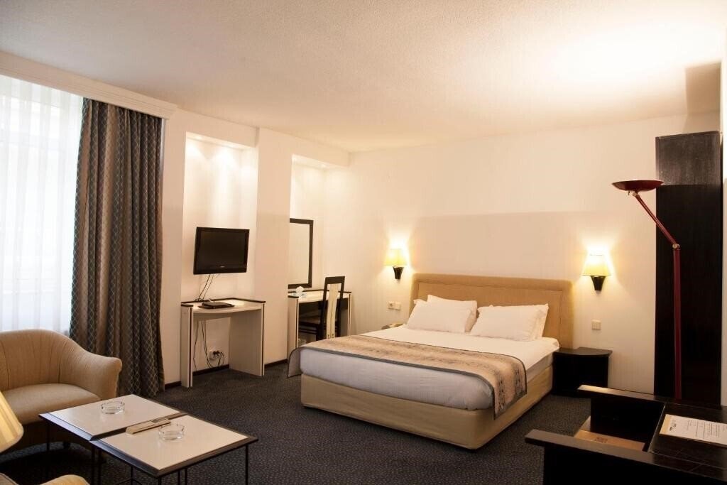 Zdjęcia King Hotel (ex. King Hotel Guvenlik) 3*