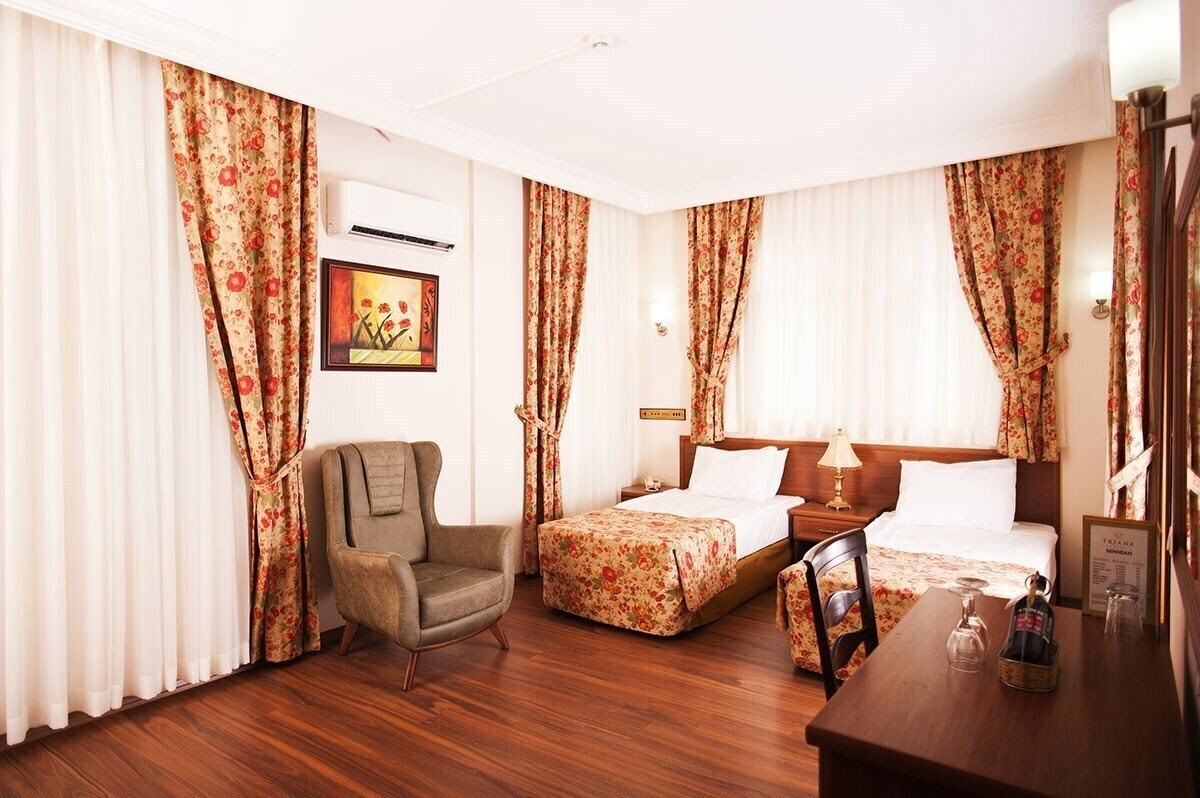 Hotel Triana Hotel 3*