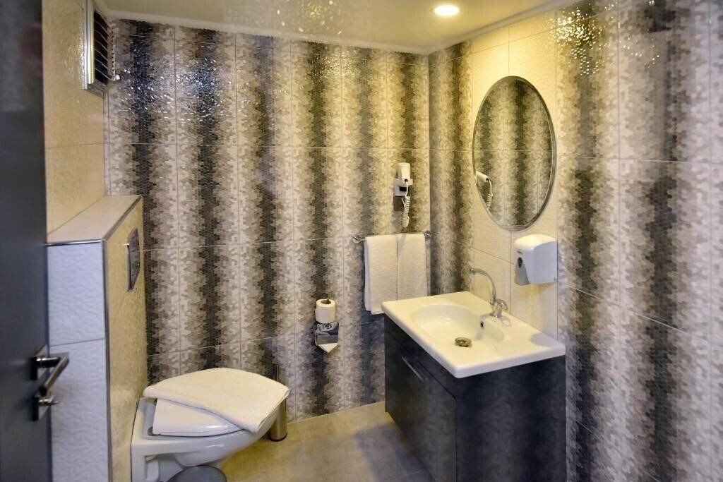 Фото Erdem Hotel 3*