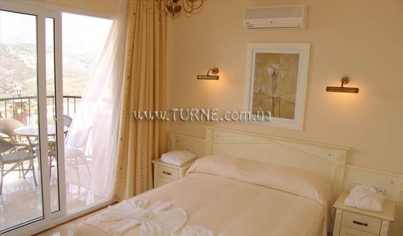 Отель Golden Luxury Apartments & Villas 5*