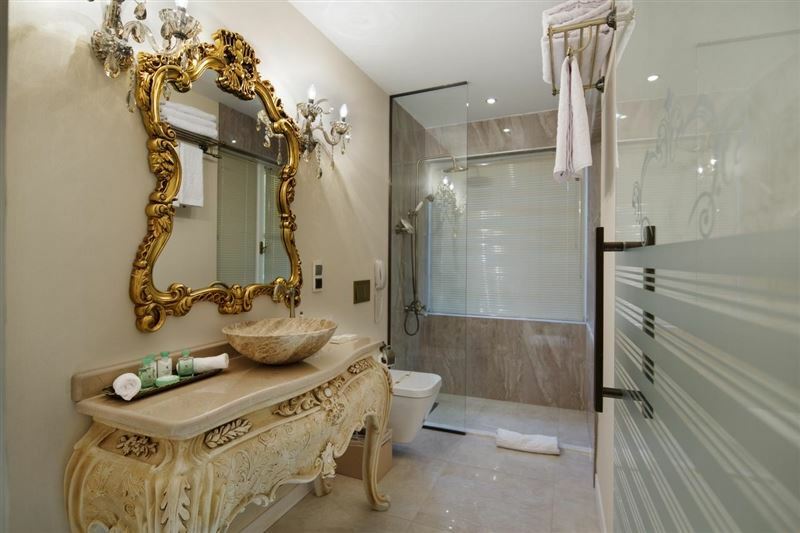 Фотографія Elegance East Hotel 4*