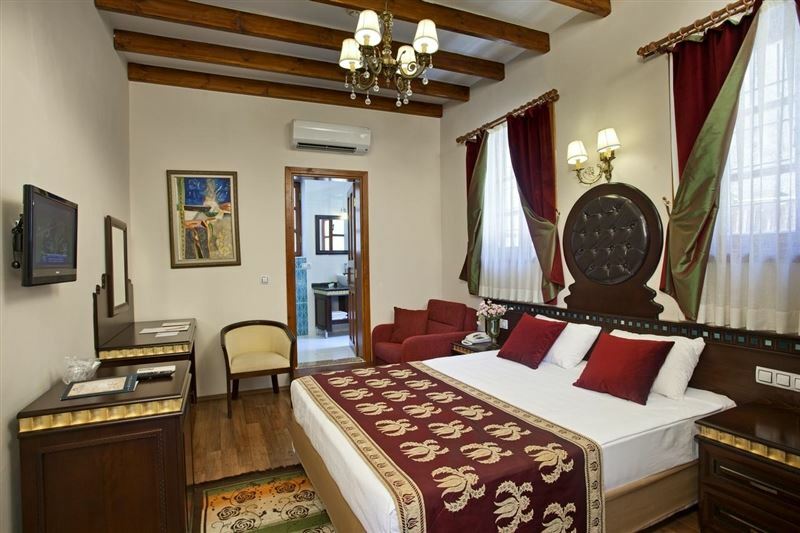 Zdjęcie Mediterra Art Boutique Hotel 3*
