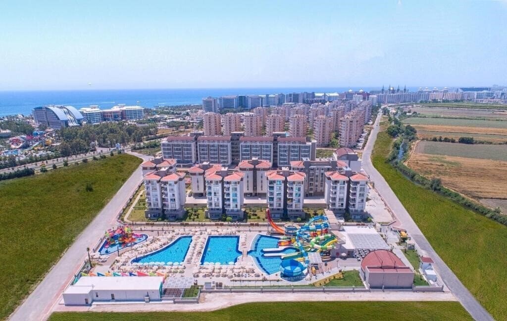 Zdjęcie Greenwood Suites Resort (ex. Sherwood Suites Resort Hotel) 5*