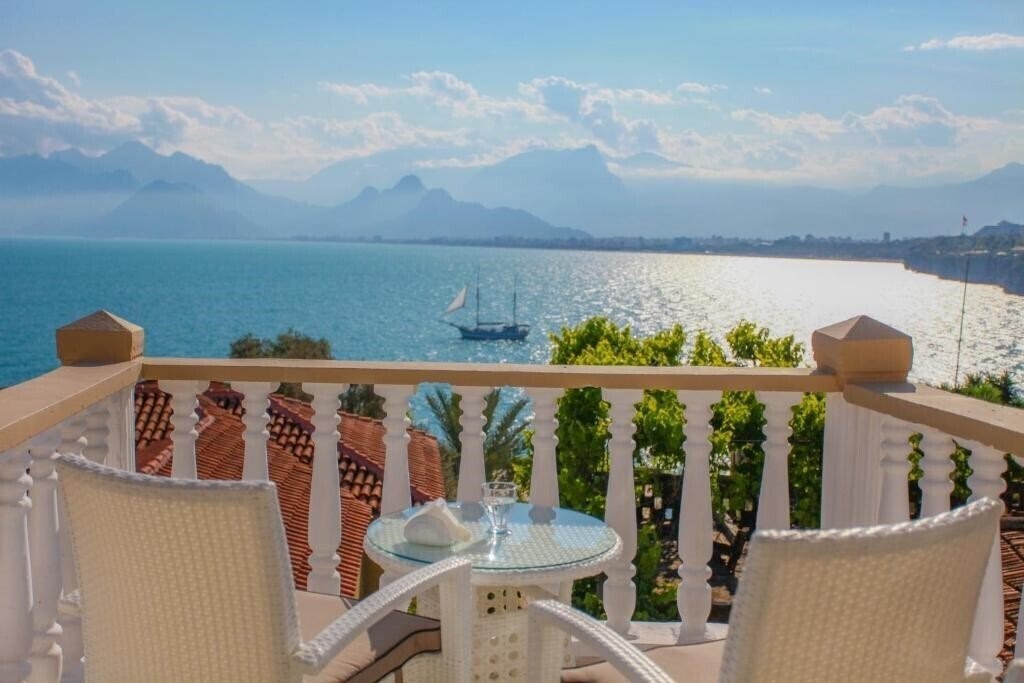 Готель Bacchus Pension 3*