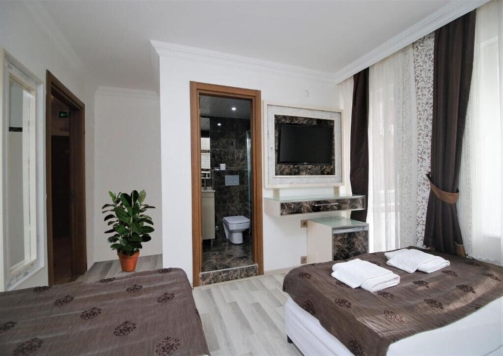 Zdjęcie Behram Hotel 2*