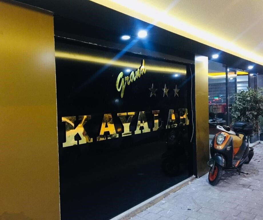 Отель Grand Kayalar Hotel 3*