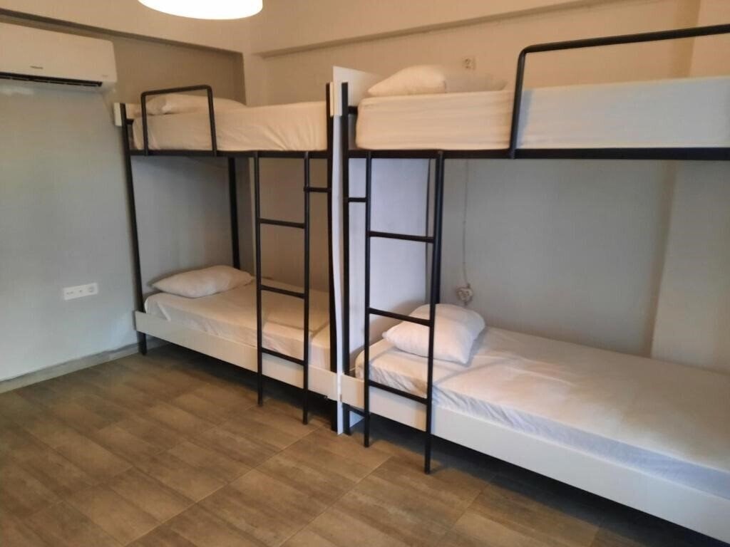 Zdjęcie Kuyu Beergarden Hostel (ex. Kuyu Hostel Pub, Kuyu Hostel & Bar) 3*