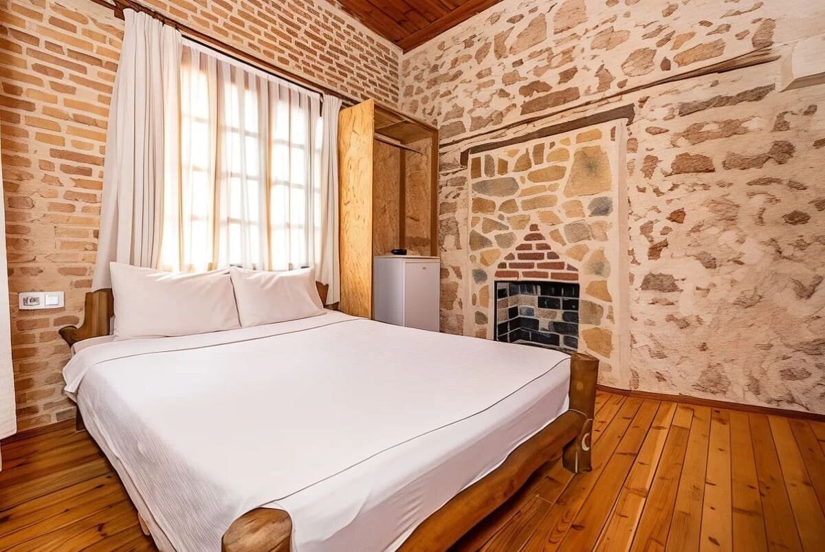 Готель Otel Wood House 3*