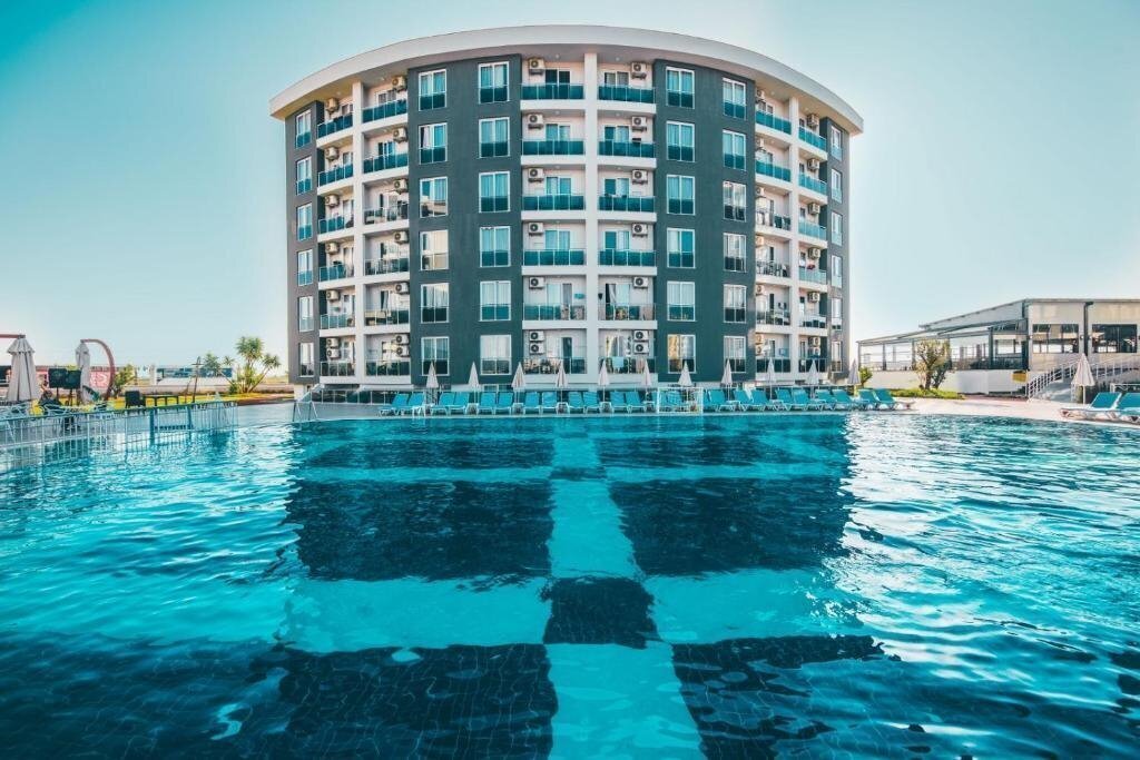 Отель Jura Hotels Lara (ex. Royal Towers Hotel Lara, Prado Family Lara, Palmet Family Lara, Armas Sunrise Lara) 5*