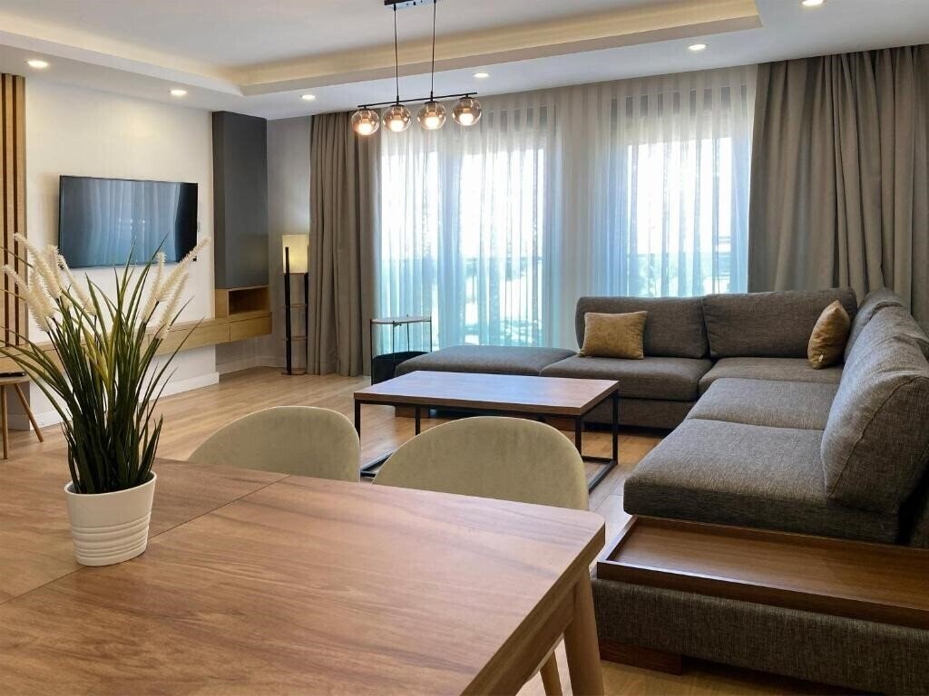 Изображение Veranda Beach Suites Boutique 3*