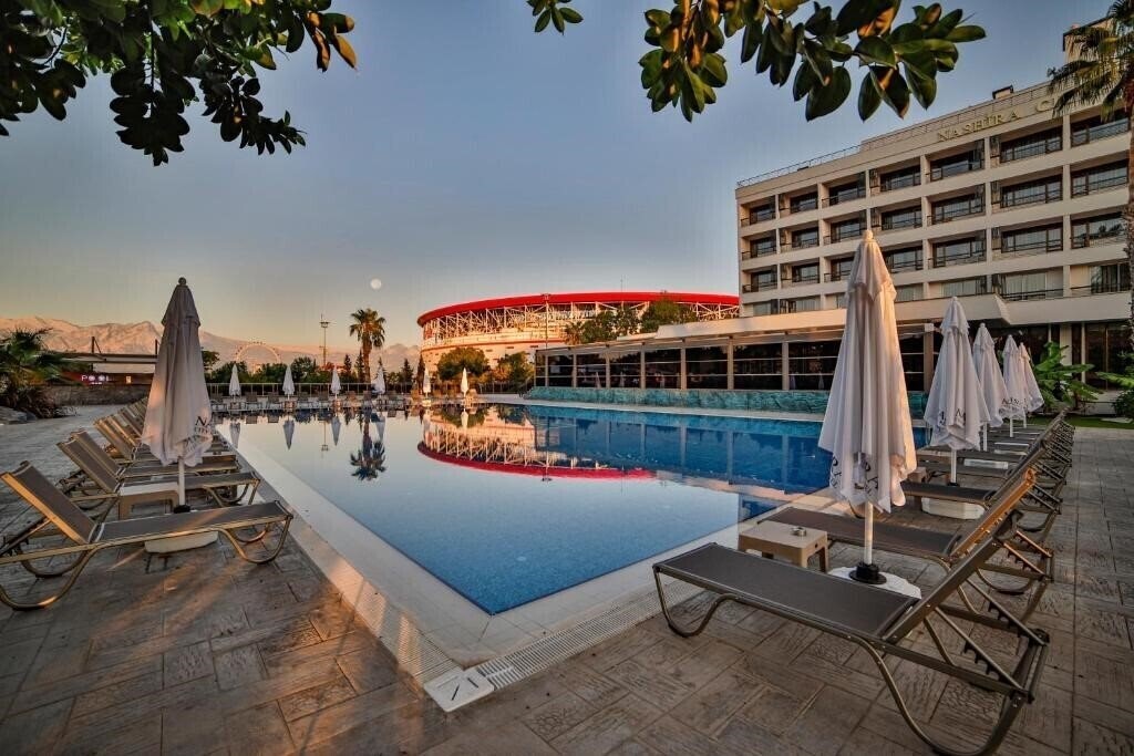 Zdjęcie Nashira City Resort Hotel 4*