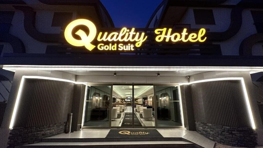 Hotel Quality Gold Suit Special Class 3*