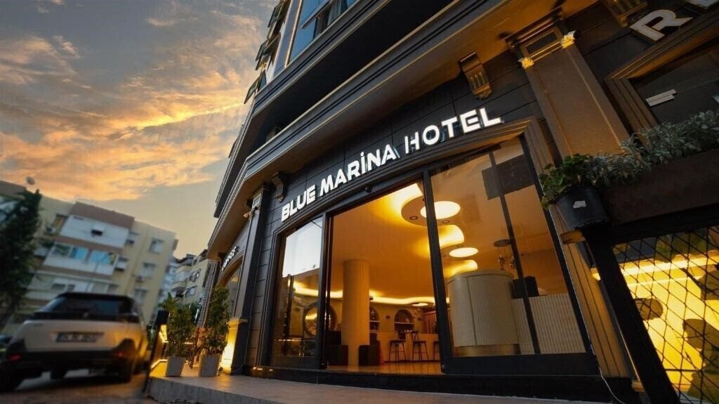 Готель Blue Marina Hotel 3*